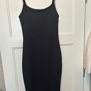 P'tula Classic Black Midi Dress